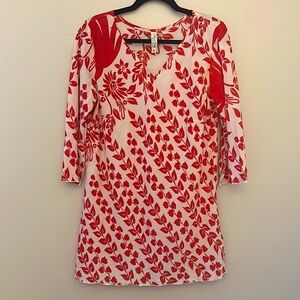 Vina Silk Company Women’s Red and White
Floral V-Neck Silk Tunic Sz XL Tropical